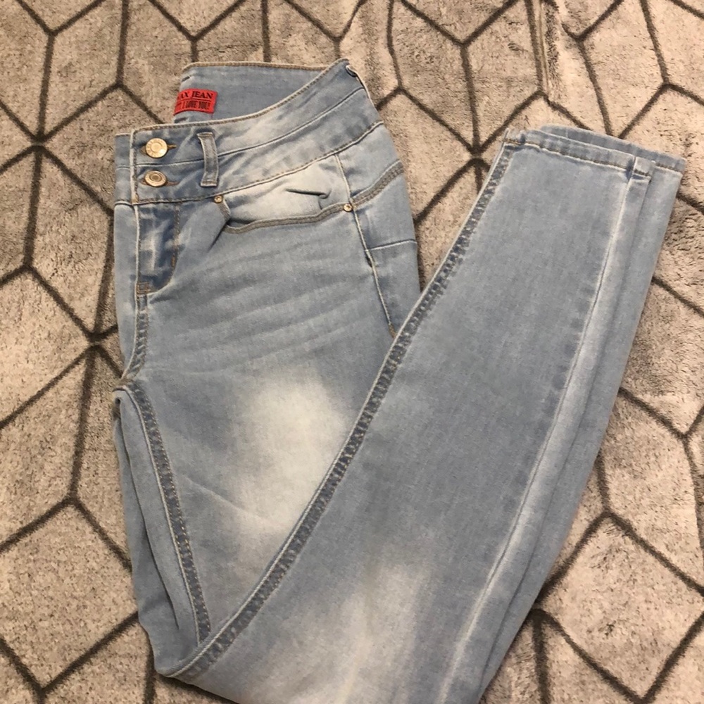 Light jeans